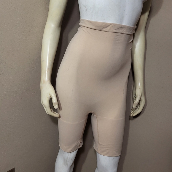 SPANX Womens Cream Power Series Shorts Sz 1X - Picture 2 of 5